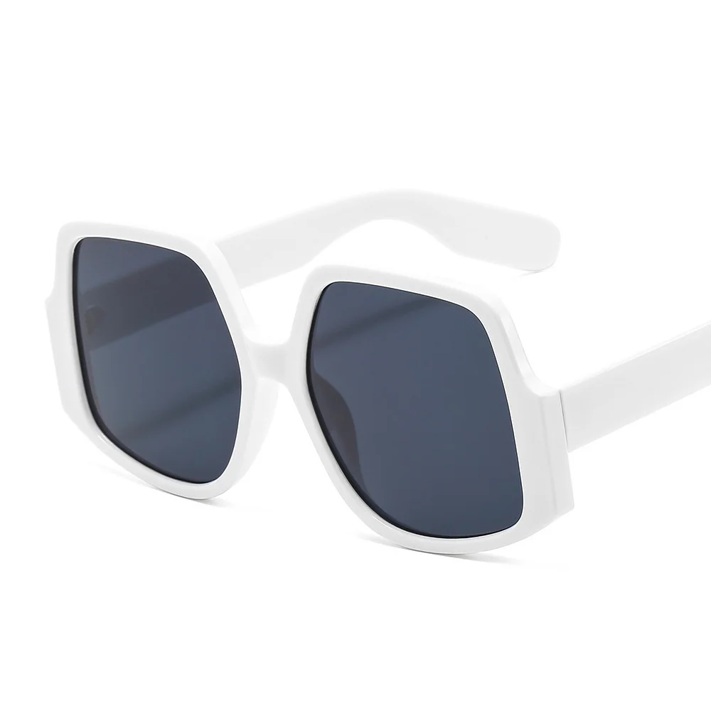 large Free shipping New frame thick line Sunglasses men's and women's fashion sunglasses
large Free shipping New frame thick line Sunglasses men's and women's fashion sunglasses