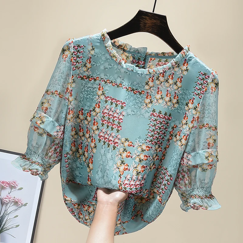 2021 blouse popular women's summer new short sleeve Auricularia edge collar sweet Floral Chiffon shirt tshirt women
2021 blouse popular women's summer new short sleeve Auricularia edge collar sweet Floral Chiffon shirt tshirt women