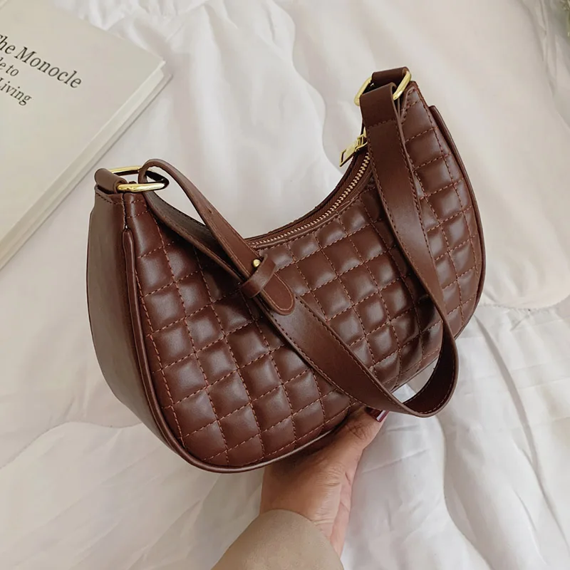 Half-Moon PU Leather Zipper Baguette Shoulder Bags with Shoulder Handle Handbag Casual Retro Small Simple Lattice Designer
Half-Moon PU Leather Zipper Baguette Shoulder Bags with Shoulder Handle Handbag Casual Retro Small Simple Lattice Designer