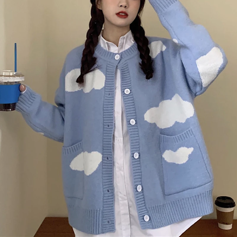 2021 autumnJapanese Kawaii Harajuku Cardigan Women Cloud Print Korean Loose Blue Sweater Coat All Match Knitted Cardigans Jumper 
2021 autumnJapanese Kawaii Harajuku Cardigan Women Cloud Print Korean Loose Blue Sweater Coat All Match Knitted Cardigans Jumper