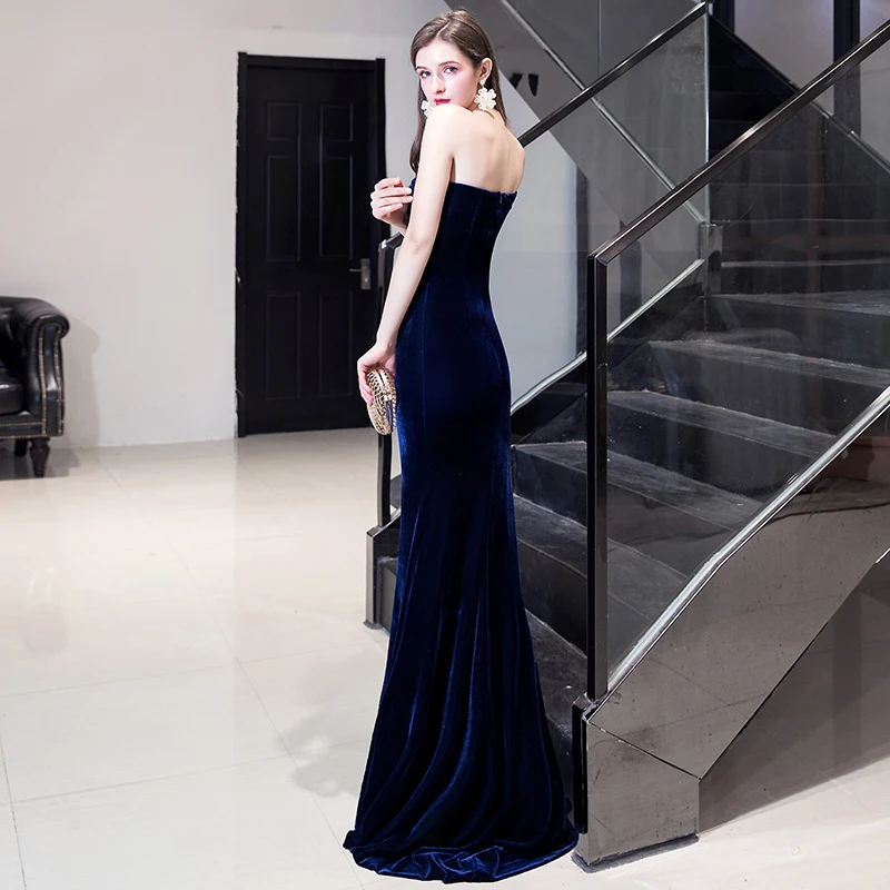 Sexy One Shoulder Evening Dresses 2020 Elegant Backless Floor-length Navy Blue Velvet Mermaid Dresses Long Women Formal Gowns
Sexy One Shoulder Evening Dresses 2020 Elegant Backless Floor-length Navy Blue Velvet Mermaid Dresses Long Women Formal Gowns