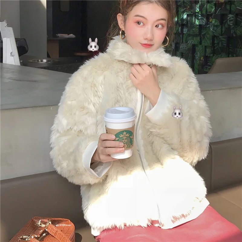 CMAZ 2021 Autumn Winter Thick Coats for Women Warm Berber Fleece Fur Integrated Top for Women 2021 Winter New Furry Thickened Wo
CMAZ 2021 Autumn Winter Thick Coats for Women Warm Berber Fleece Fur Integrated Top for Women 2021 Winter New Furry Thickened Wo
