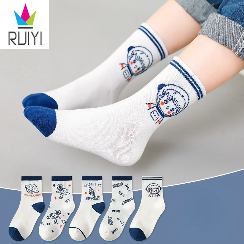 Детские носки RUIYI 5 пары/компл. хлопковые дышащие мягкие носки из чесаного хлопка с рисунком астронавта из мультфильма
Детские носки RUIYI 5 пары/компл. хлопковые дышащие мягкие носки из чесаного хлопка с рисунком астронавта из мультфильма