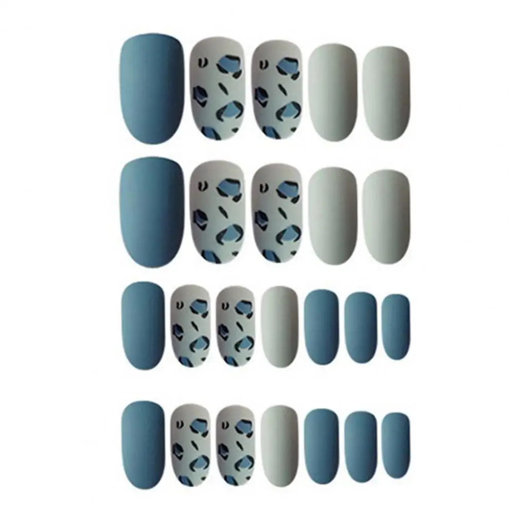 Lightweight Wear-resistant Blue Leopard Round Head DIY Nail Tips Sticker for Party
Lightweight Wear-resistant Blue Leopard Round Head DIY Nail Tips Sticker for Party