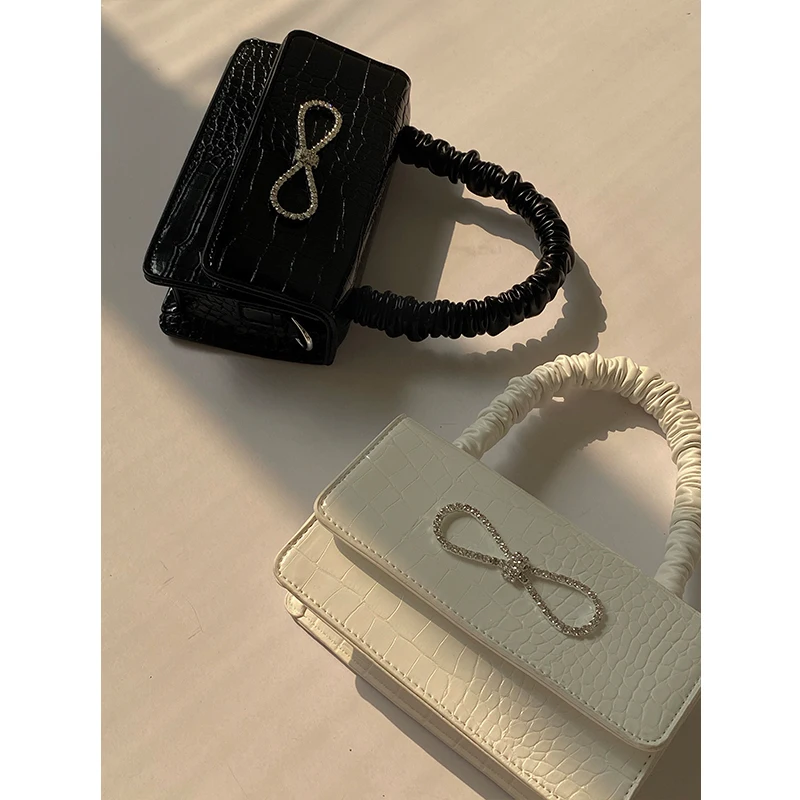 Fashion Bowknot Ladies Single Shoulder Small Bag Flap Purse Handbags Vintage Crocodile Pattern Women Square Chain Crossbody Bags
Fashion Bowknot Ladies Single Shoulder Small Bag Flap Purse Handbags Vintage Crocodile Pattern Women Square Chain Crossbody Bags