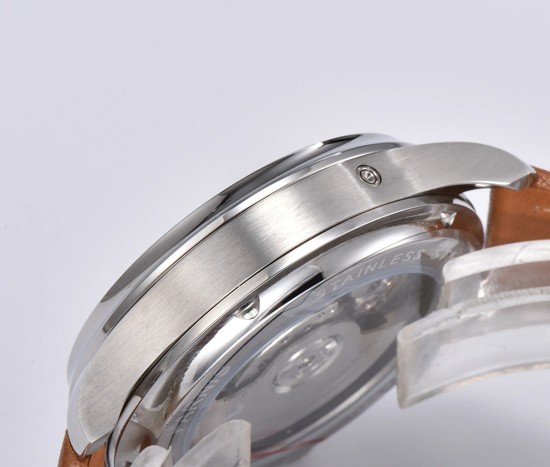 42.5MM Men's Watch With Tianjin2502 Automatic Movement Calendar week flywheel Stainless steel Case Leather Strap
42.5MM Men's Watch With Tianjin2502 Automatic Movement Calendar week flywheel Stainless steel Case Leather Strap