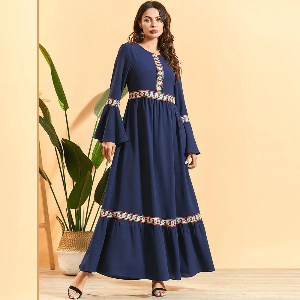 Ramadan Eid Mubarak Embroidery Abaya Turkey Arabic Hijab Muslim Dress Kaftan Dubai Caftan Islam Clothing Abayas For Women Robe
Ramadan Eid Mubarak Embroidery Abaya Turkey Arabic Hijab Muslim Dress Kaftan Dubai Caftan Islam Clothing Abayas For Women Robe