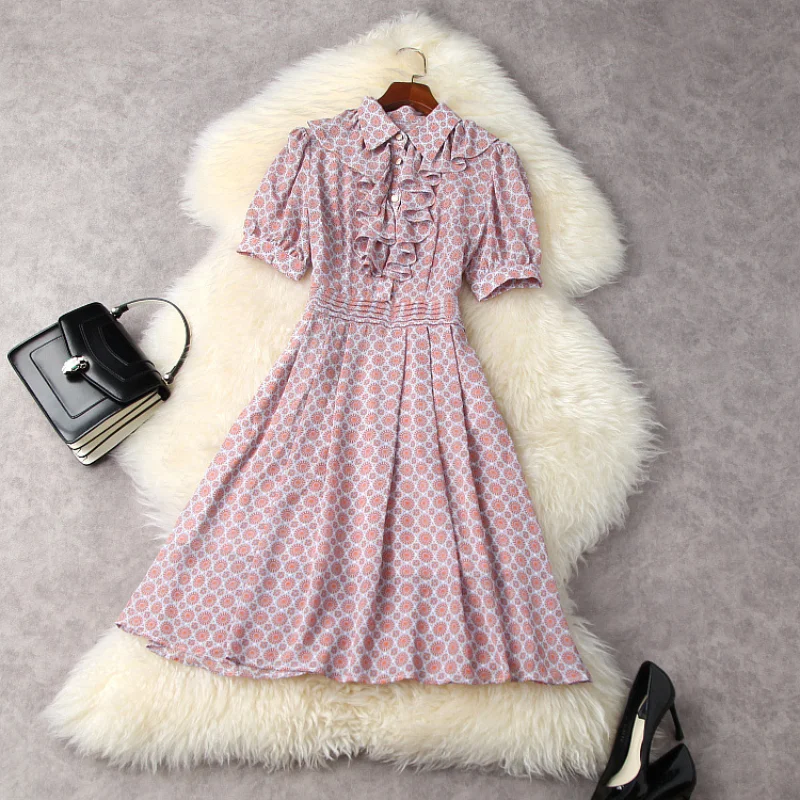 New Summer 2021 Short Sleeve Lapel Flounce Print Fashion Pleated Dress European and American Women's Clothing
New Summer 2021 Short Sleeve Lapel Flounce Print Fashion Pleated Dress European and American Women's Clothing