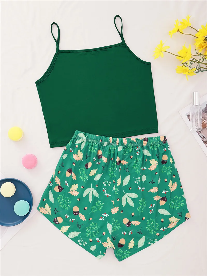2020 New Summer Ladies Hot Style Sexy Ice Silk Printed Round Neck Sleeveless Sling Green Shorts Pajama Women Set
2020 New Summer Ladies Hot Style Sexy Ice Silk Printed Round Neck Sleeveless Sling Green Shorts Pajama Women Set