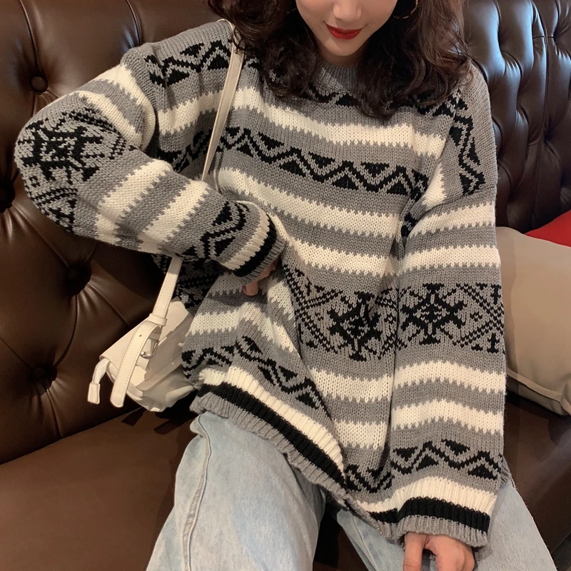 Autumn Winter Vintage Stripe Loose Knitting Sweater Women Casual Long Sleeve Pullover Sweater Female Fashion Coat
Autumn Winter Vintage Stripe Loose Knitting Sweater Women Casual Long Sleeve Pullover Sweater Female Fashion Coat