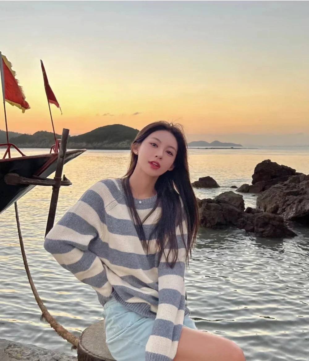 Human Made Striped Sweater Men Women Black Gray Knit Sweatshirts Human Made Crewneck Pullover Japan Fashion
Human Made Striped Sweater Men Women Black Gray Knit Sweatshirts Human Made Crewneck Pullover Japan Fashion