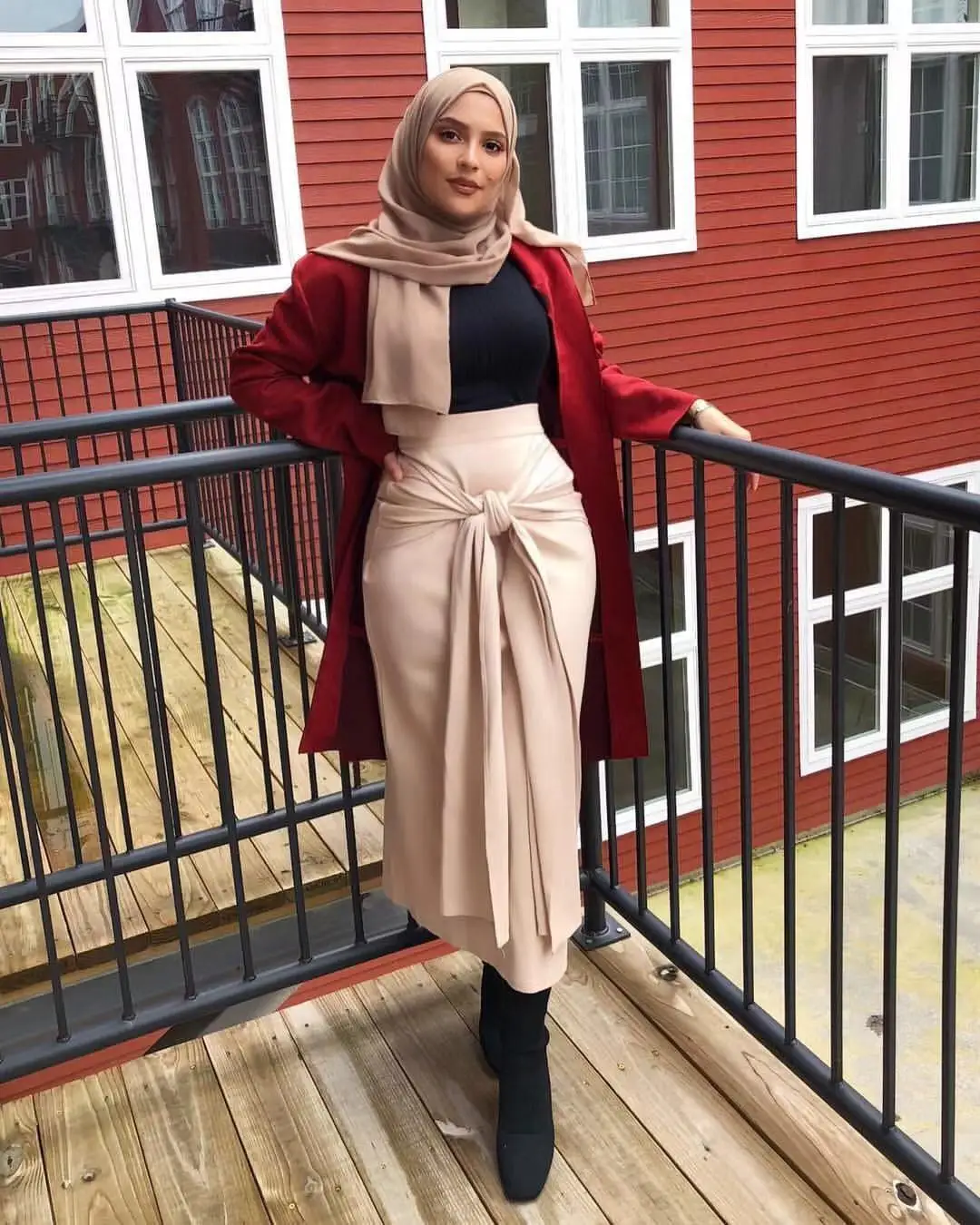 High Waist Muslim Long Skirt Women Lace-up Skinny Slim Pencil Skirts Islam Fashion Ankle-length Maxi Skirts Islamic Clothing
High Waist Muslim Long Skirt Women Lace-up Skinny Slim Pencil Skirts Islam Fashion Ankle-length Maxi Skirts Islamic Clothing