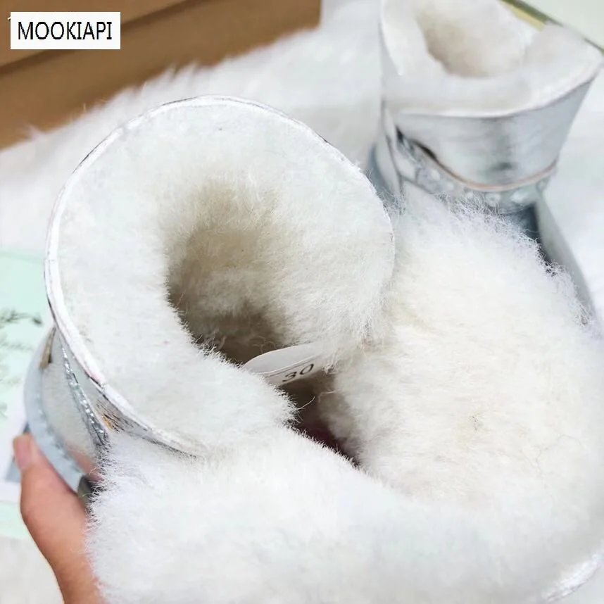China's top quality children snow boots in 2019, real sheepskin, 100% wool, the latest children shoes, three colors
China's top quality children snow boots in 2019, real sheepskin, 100% wool, the latest children shoes, three colors