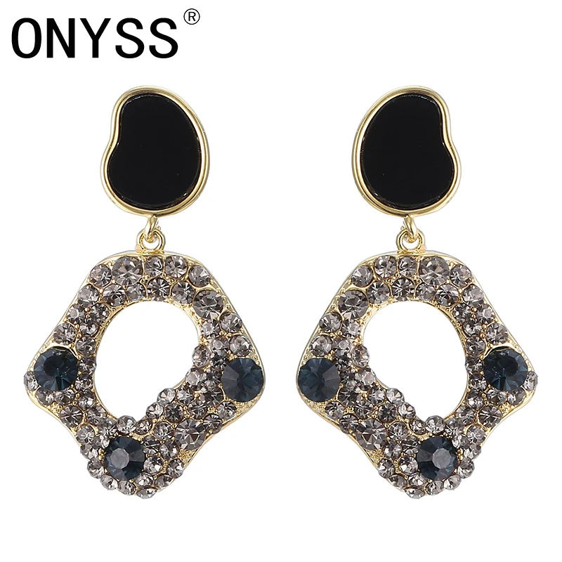 ONYSS Acrylic Display CZ Rhinestone Big Long Luxury 2021 Trend Jewelry Earring For Women Embedded in Ear 
ONYSS Acrylic Display CZ Rhinestone Big Long Luxury 2021 Trend Jewelry Earring For Women Embedded in Ear