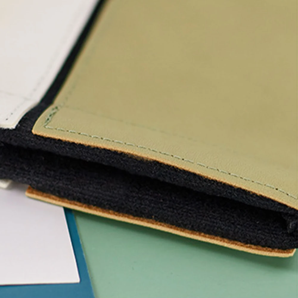 Color Matching And Dustproof Glasses Bag PU Leather Multifunctional Sunglasses Leather Case Bag Jewelry Storage Wholesale
Color Matching And Dustproof Glasses Bag PU Leather Multifunctional Sunglasses Leather Case Bag Jewelry Storage Wholesale