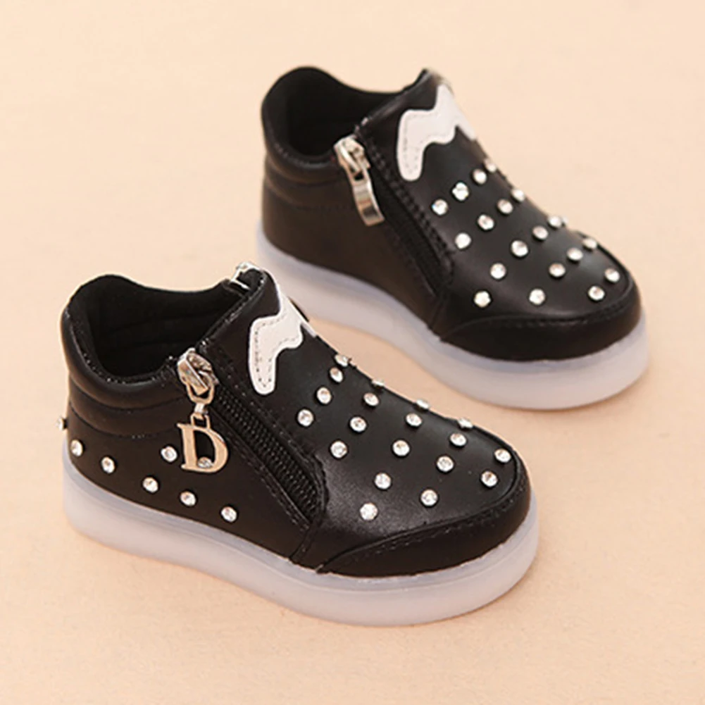 Girls Anti Slip UV Kids Cartoon Soft Bottom Sports Diamond Luminous Casual Baby
Girls Anti Slip UV Kids Cartoon Soft Bottom Sports Diamond Luminous Casual Baby