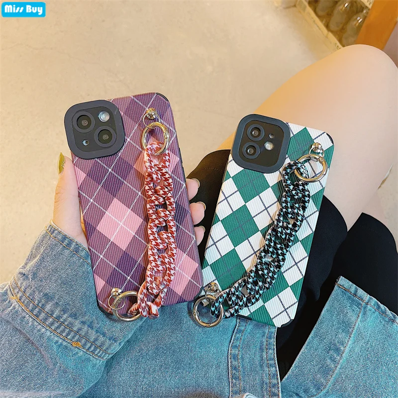 Chain Plaid Wristband Shockproof Phone Case for iPhone 13 12 11 Pro MAX 11 12 XS Max XR X Capa Anti-Fall Soft Cover Lingge Capa
Chain Plaid Wristband Shockproof Phone Case for iPhone 13 12 11 Pro MAX 11 12 XS Max XR X Capa Anti-Fall Soft Cover Lingge Capa