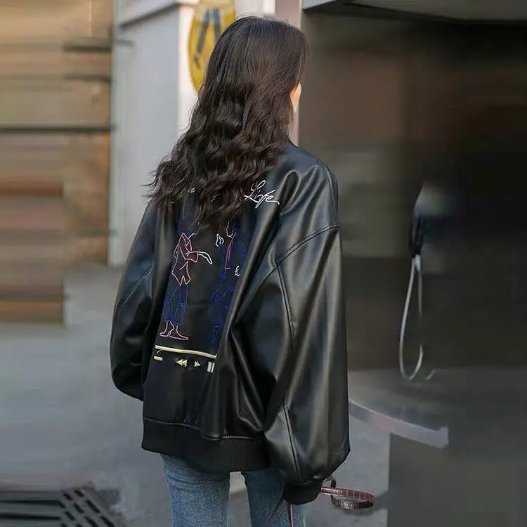 2020 new leather coat female student Korean style loose women's leather coat women's leather jacket women's blouse
2020 new leather coat female student Korean style loose women's leather coat women's leather jacket women's blouse