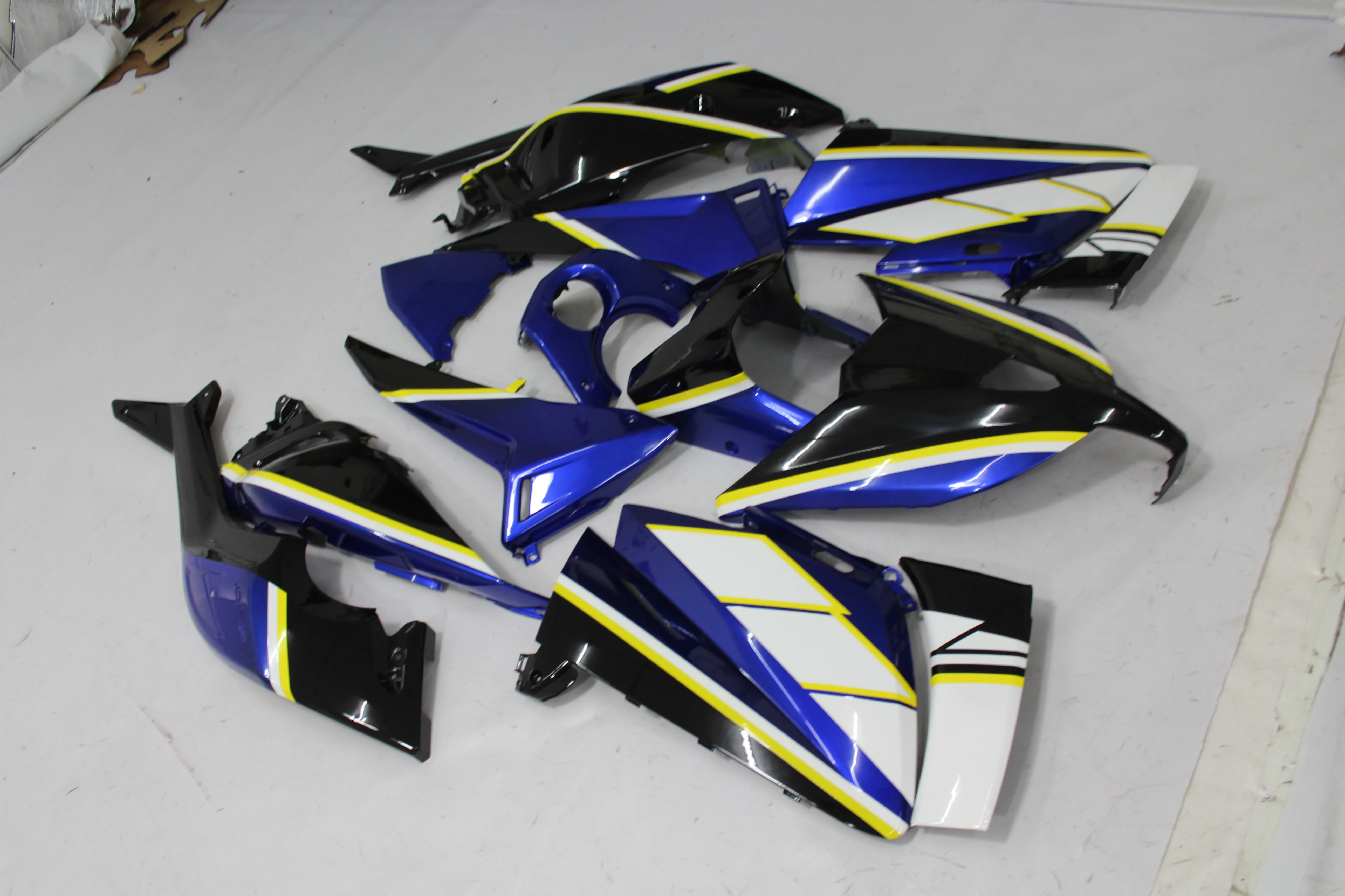 Бесплатный пользовательский обтекатель для краски tmax530 tmax 530 TMAX 2012 2013 пластиковый