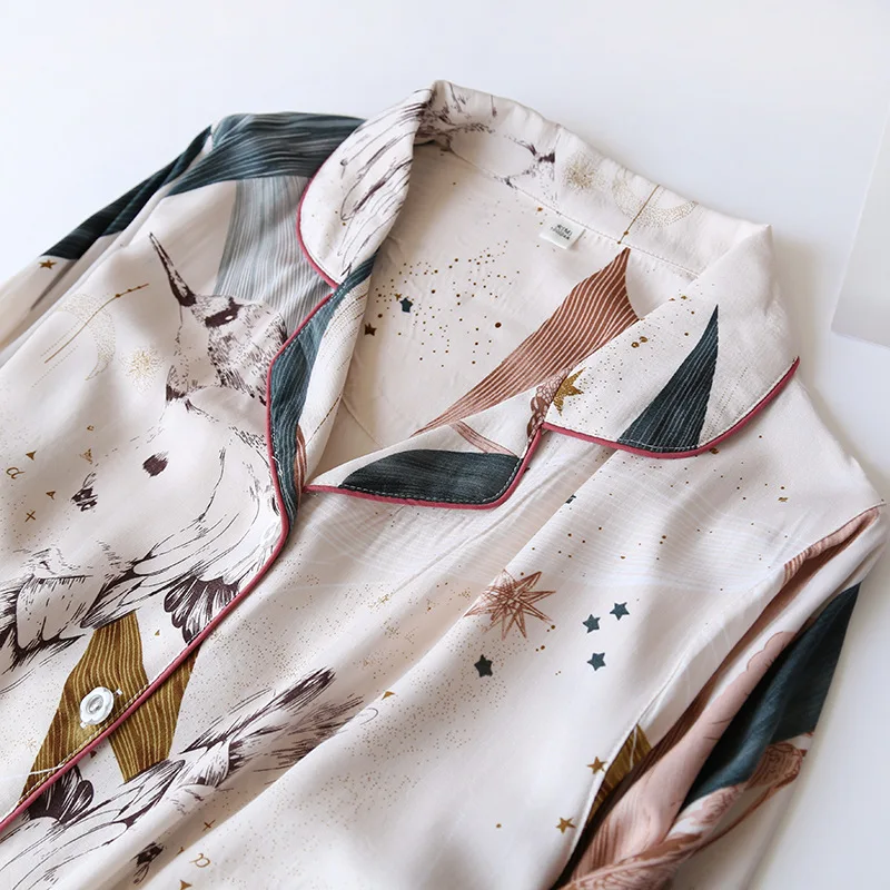 Spring / Summer 2021 New 100% Viscose Long-sleeved Trousers Ladies Pajamas Suit Simple Style Long Pajamas Women's Home Service
Spring / Summer 2021 New 100% Viscose Long-sleeved Trousers Ladies Pajamas Suit Simple Style Long Pajamas Women's Home Service