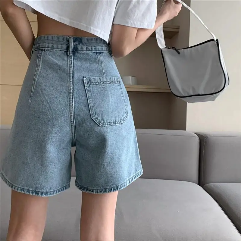 Denim Shorts Women Summer High Waist Street Wear Korean Style Loose Wide Leg Pockets A-line Vintage Students All-match Casual
Denim Shorts Women Summer High Waist Street Wear Korean Style Loose Wide Leg Pockets A-line Vintage Students All-match Casual