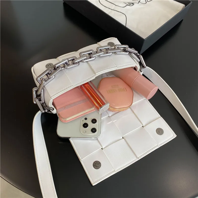 Brand Woven Waist Bag for Women Luxury Chest Pouch Chain Handbags and Purses High Quality Crossbody Bag Woven Waist Purse Female
Brand Woven Waist Bag for Women Luxury Chest Pouch Chain Handbags and Purses High Quality Crossbody Bag Woven Waist Purse Female
