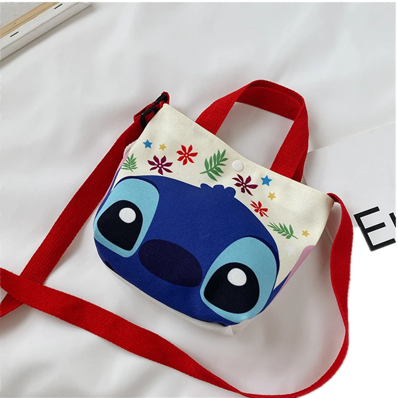 2021 New Disney Canvas Childrens School Bag Cartoon Little Girl HandBag Boy Messenger Bag Cute Lightweight Small Cloth Bag
2021 New Disney Canvas Childrens School Bag Cartoon Little Girl HandBag Boy Messenger Bag Cute Lightweight Small Cloth Bag