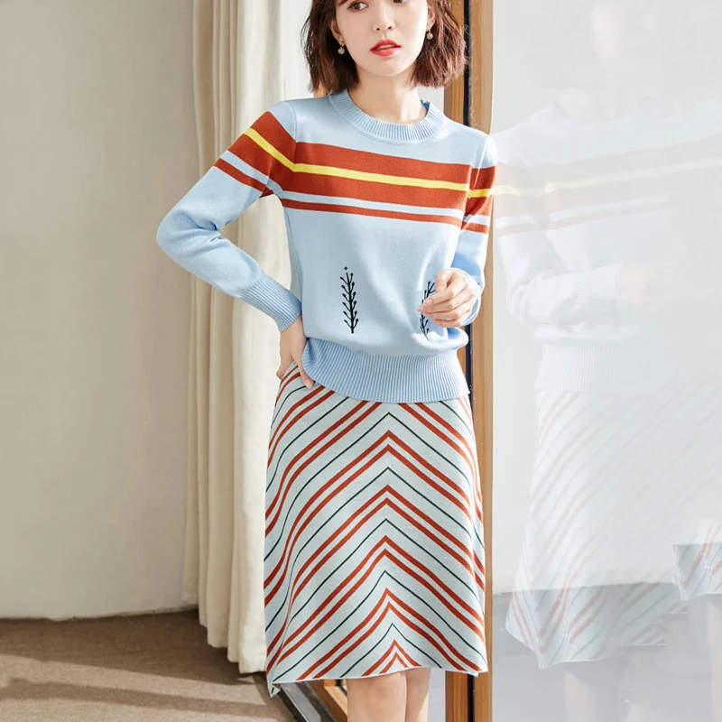 High Quality Autumn Winter Knitted Two Piece Set Women Pullover Sweater Tops + Skirts Sets Korean Fashion Casual 2 Piece Suits
High Quality Autumn Winter Knitted Two Piece Set Women Pullover Sweater Tops + Skirts Sets Korean Fashion Casual 2 Piece Suits