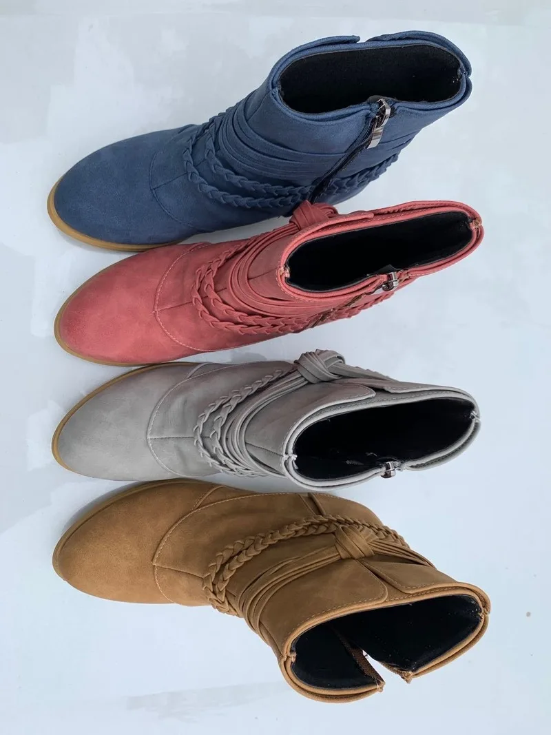 2020 Winter New Comfortable Women's Boots Thick and Low-heeled 43 Large Casual Low-top Women's Boots Retro Martin Boots Women
2020 Winter New Comfortable Women's Boots Thick and Low-heeled 43 Large Casual Low-top Women's Boots Retro Martin Boots Women