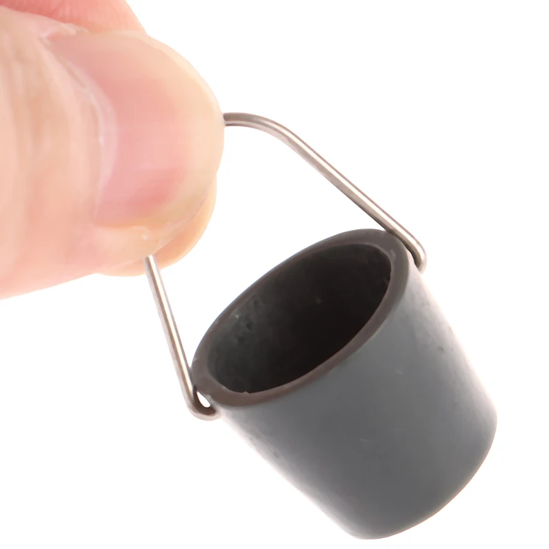 1:12 миниатюрная мини-модель водяного ведра для кукольного домика, игрушки для ролевых игр
1:12 миниатюрная мини-модель водяного ведра для кукольного домика, игрушки для ролевых игр