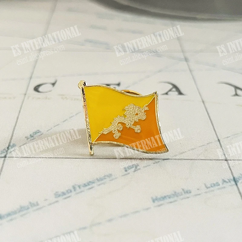 The Kingdom Of Bhutan National Flag Lapel Pins Crystal Epoxy Metal Enamel Badge Paint Brooch Souvenir Suit Personality
The Kingdom Of Bhutan National Flag Lapel Pins Crystal Epoxy Metal Enamel Badge Paint Brooch Souvenir Suit Personality