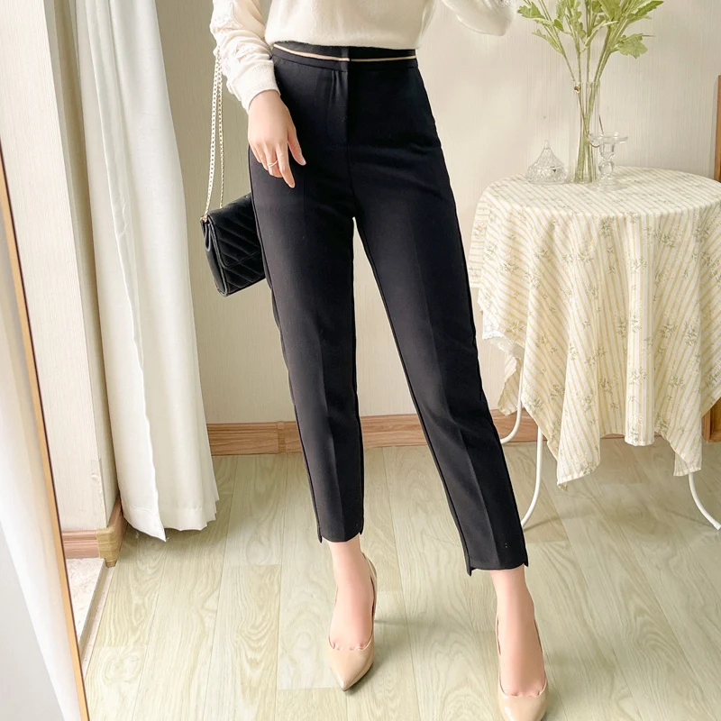 New straight canister children season show thin trousers for pure color professional nine minutes of pants commute
New straight canister children season show thin trousers for pure color professional nine minutes of pants commute