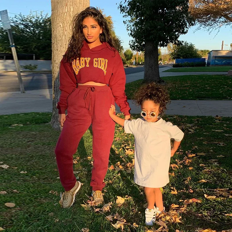 BIIKPIIK Autumn Sporty Lounge Wear Letter Print Women Sets Hoodied Crop Top Blouses+Long Pants Workout Sportwear Jogging Suit
BIIKPIIK Autumn Sporty Lounge Wear Letter Print Women Sets Hoodied Crop Top Blouses+Long Pants Workout Sportwear Jogging Suit