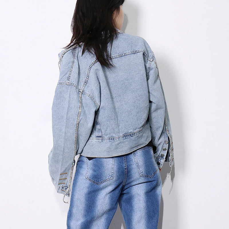 TWOTWINSTYLE Korean Patchwork Diamond Denim Coats For Women Lapel Long Sleeve Casual Short Straight Jackets Female 2021 Clothing
TWOTWINSTYLE Korean Patchwork Diamond Denim Coats For Women Lapel Long Sleeve Casual Short Straight Jackets Female 2021 Clothing