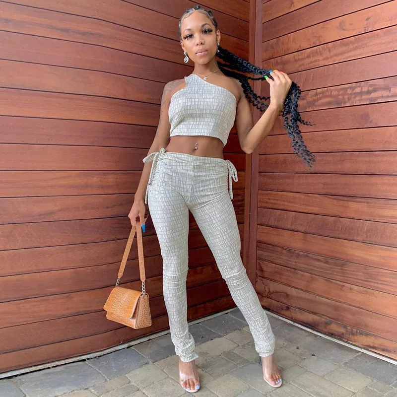 Женский Повседневный комплект из 2 предметов, укороченный топ без рукавов на одно плечо + длинные штаны со средней талией, модная клетчатая о...
Женский Повседневный комплект из 2 предметов, укороченный топ без рукавов на одно плечо + длинные штаны со средней талией, модная клетчатая о...