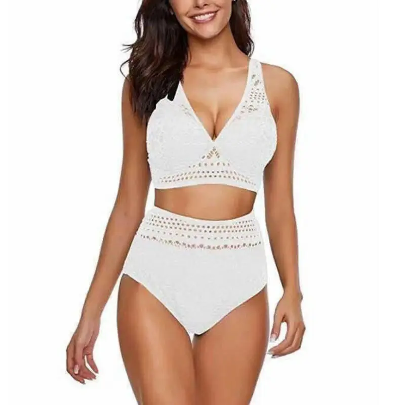 Женский купальный костюм с чашками пуш-ап и глубоким V-образным вырезом 
Женский купальный костюм с чашками пуш-ап и глубоким V-образным вырезом