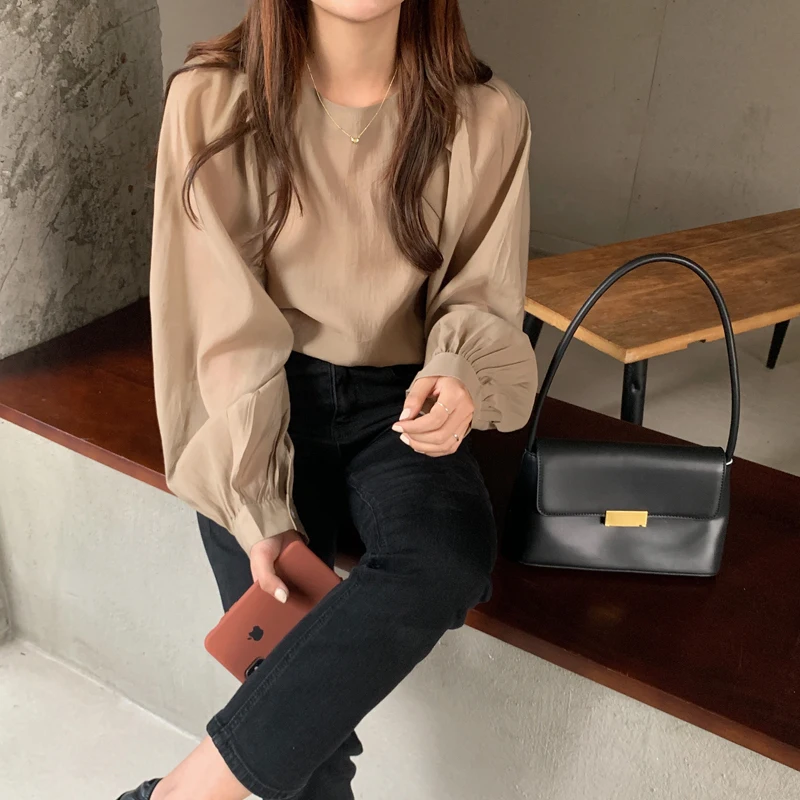 Autumn Blouse Sweet Office Ladies O-neck High Quality Puff Sleeve Full-Sleeved Simple long sleeve Loose Solid Shirts
Autumn Blouse Sweet Office Ladies O-neck High Quality Puff Sleeve Full-Sleeved Simple long sleeve Loose Solid Shirts
