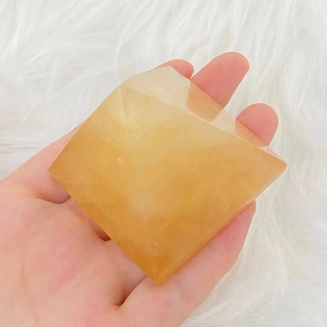 Natural yellow calcite crystal quartz energy pyramid Reiki healing gift room decoration 5.5-6 cm
Natural yellow calcite crystal quartz energy pyramid Reiki healing gift room decoration 5.5-6 cm