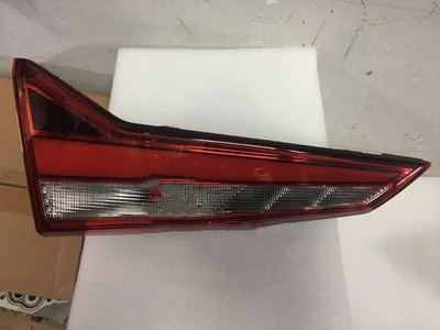 Osmrk Led tail light brake lamp reverse lights turn signal assembly for Volkswagen jetta VA3 VS7 VS5 2019-2020
Osmrk Led tail light brake lamp reverse lights turn signal assembly for Volkswagen jetta VA3 VS7 VS5 2019-2020