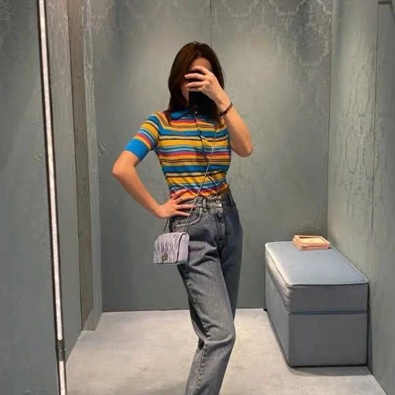 Autumn And Winte Women Sweater Casual Short Sleeve Striped Sweater Lapel Single Breasted Placket Knit Top Elastic Cuffs And Hem
Autumn And Winte Women Sweater Casual Short Sleeve Striped Sweater Lapel Single Breasted Placket Knit Top Elastic Cuffs And Hem
