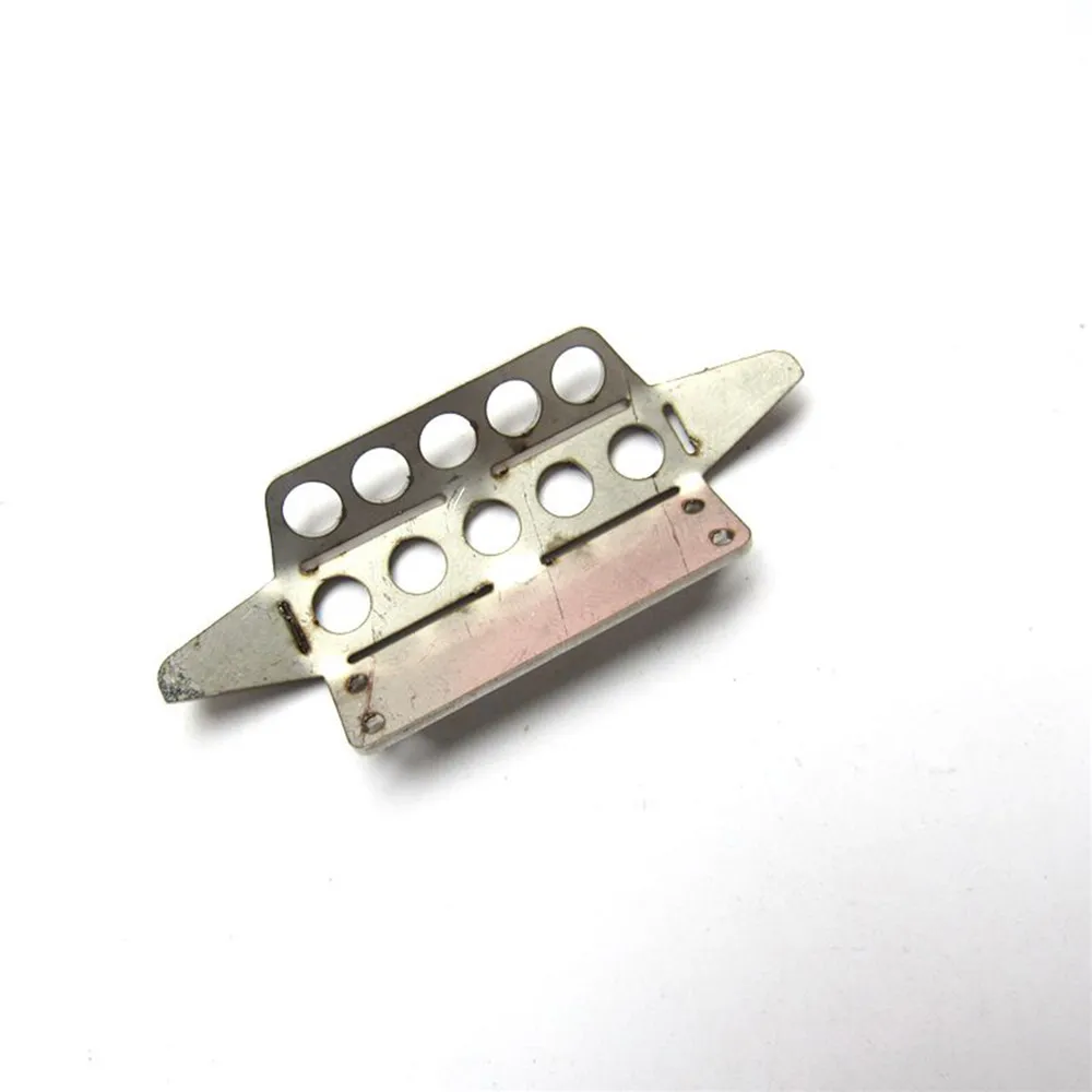 Front Bumper With Hooks Guard Board for MN 1/12 D90 D91 RC Car Upgrade Parts Metal Accessories
Front Bumper With Hooks Guard Board for MN 1/12 D90 D91 RC Car Upgrade Parts Metal Accessories