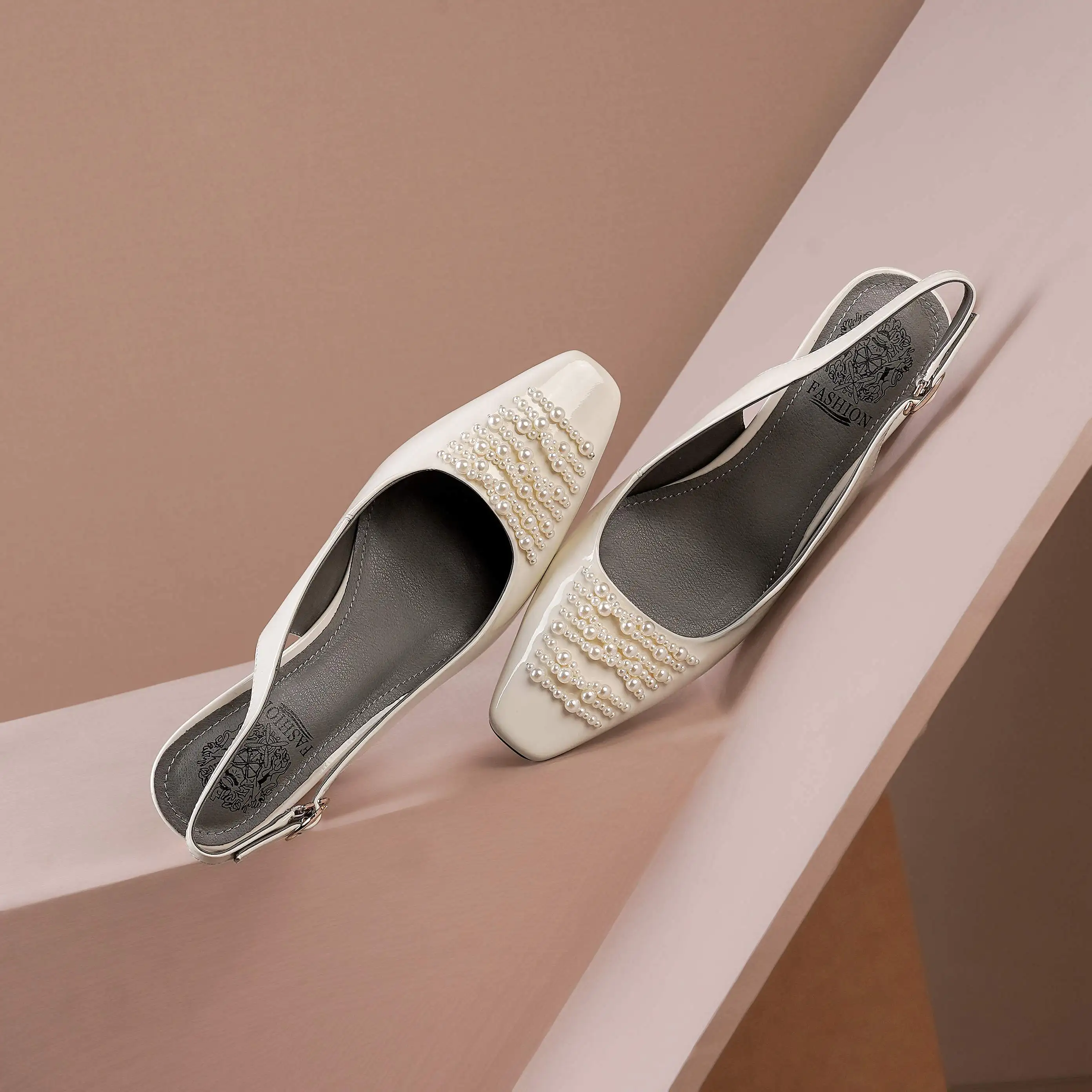 lenkisen cow patent leather high heels square toe pearl beading young lady solid buckle straps summer mules women sandals L37 
lenkisen cow patent leather high heels square toe pearl beading young lady solid buckle straps summer mules women sandals L37