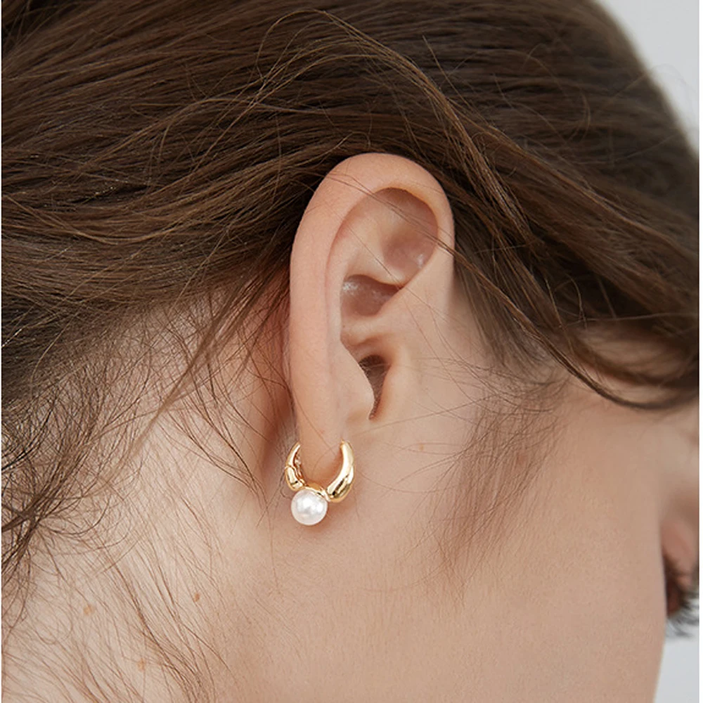 French Style Simple Fashion Personality Creative Design Earrings Women Fine Jewelry Gift
French Style Simple Fashion Personality Creative Design Earrings Women Fine Jewelry Gift