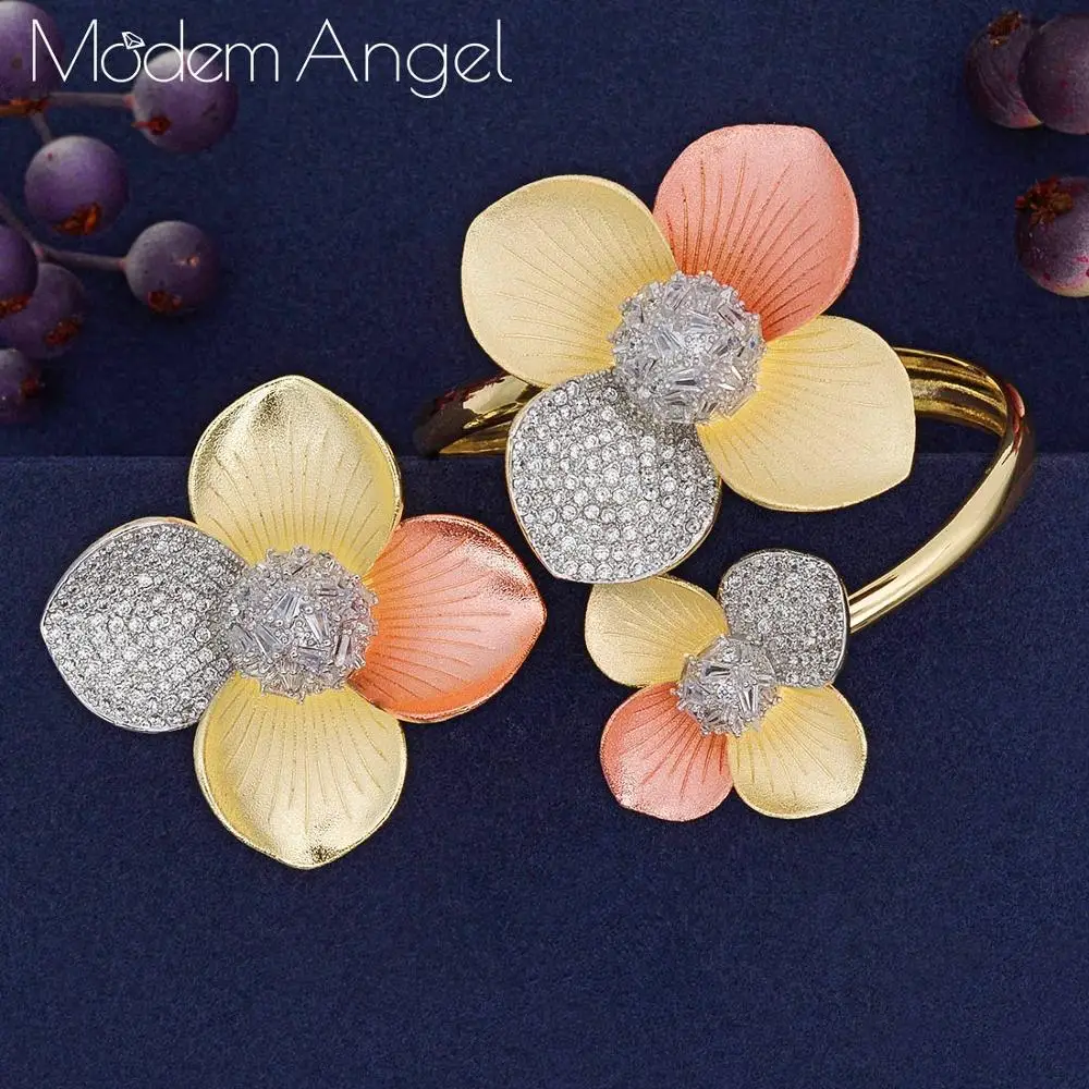 ModemAngel Luxury 3Tone Flower Nigeria Bangle Ring Set Jewelry Set For Women Wedding Cubic Zircon Crystal CZ Dubai Bridal Jewelr
ModemAngel Luxury 3Tone Flower Nigeria Bangle Ring Set Jewelry Set For Women Wedding Cubic Zircon Crystal CZ Dubai Bridal Jewelr