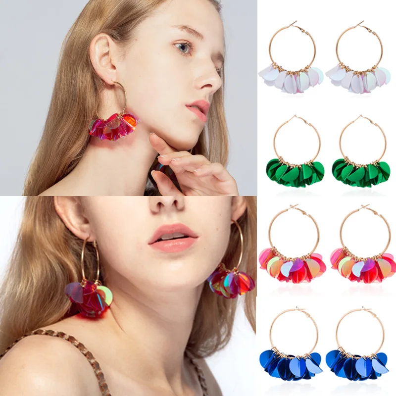 Earring fashion selling model street shooting flower sequins alloy earrings popular ear rings earrings for women 2021
Earring fashion selling model street shooting flower sequins alloy earrings popular ear rings earrings for women 2021