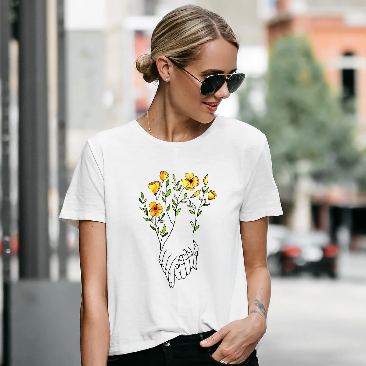 PUDO-JF Hand Flower Printed T Shirt Women Short Sleeve Cotton O-Neck Tees Fashion Street Style Outfits for Female
PUDO-JF Hand Flower Printed T Shirt Women Short Sleeve Cotton O-Neck Tees Fashion Street Style Outfits for Female