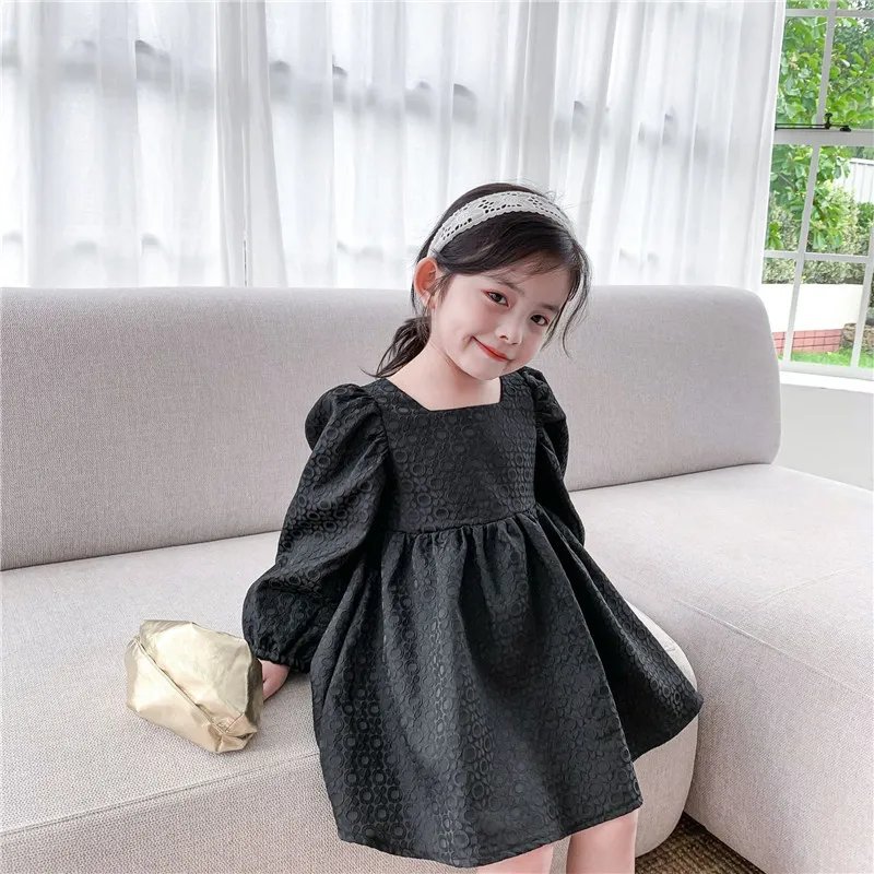 Детское жаккардовое платье с длинным рукавом, на осень 
Детское жаккардовое платье с длинным рукавом, на осень