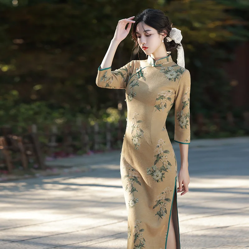 

Young Vestidos Improved Chinese Dress Classic Retro Button Women Qipao Sexy Mandarin Collar Cheongsams Side Slit Celebrity Gown