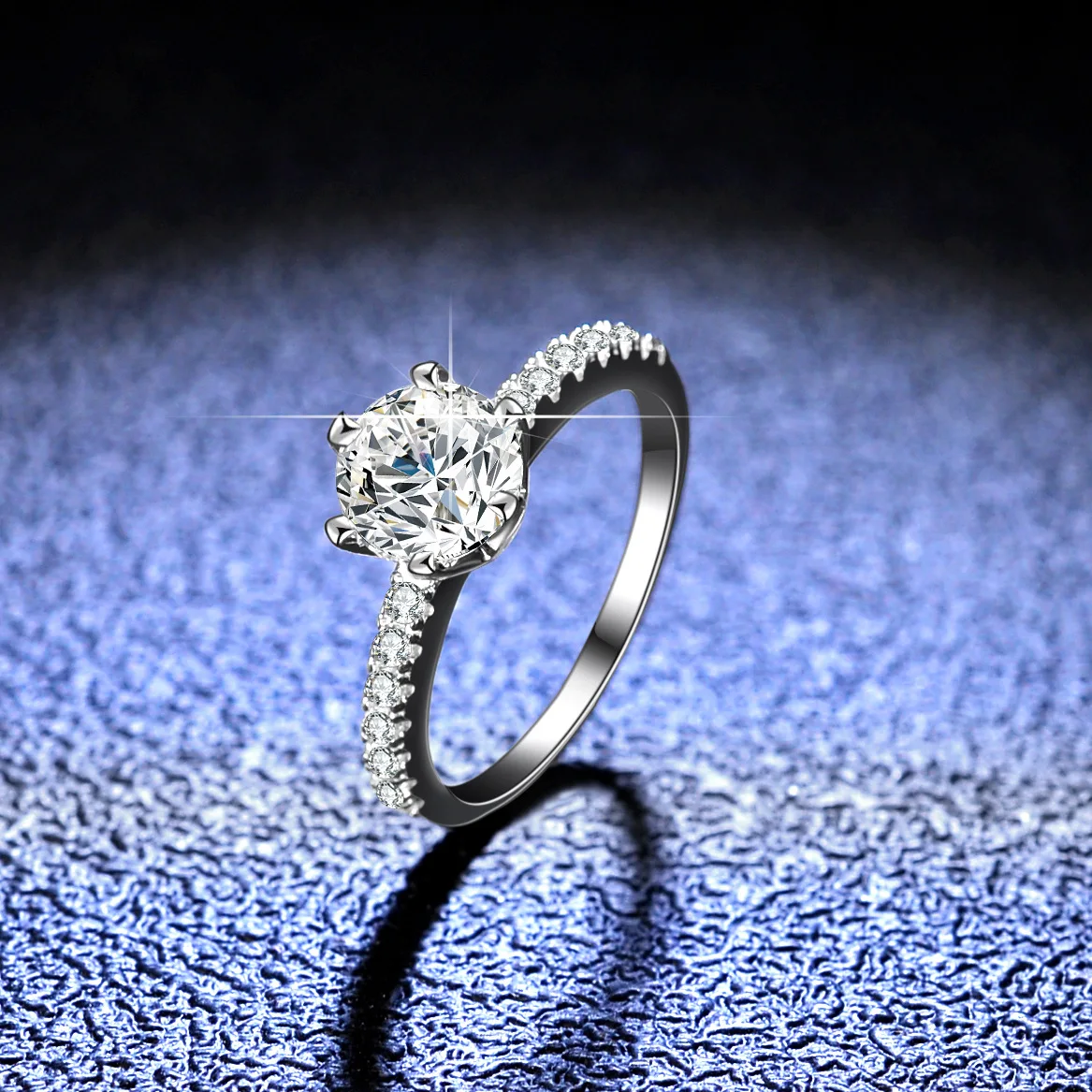925 Silver D Color Moissanite Ring Female Sterling Silver 1 Carat Hot Sale Classic Crown Six Prong Wedding Ring
925 Silver D Color Moissanite Ring Female Sterling Silver 1 Carat Hot Sale Classic Crown Six Prong Wedding Ring