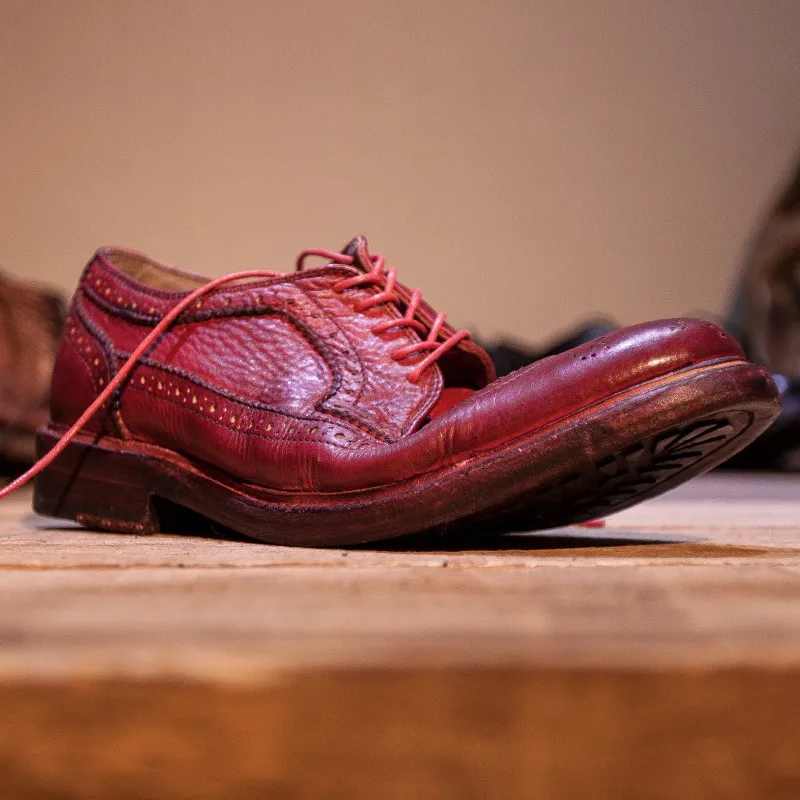 Броги мужские из натуральной воловьей кожи, на шнуровке
Броги мужские из натуральной воловьей кожи, на шнуровке